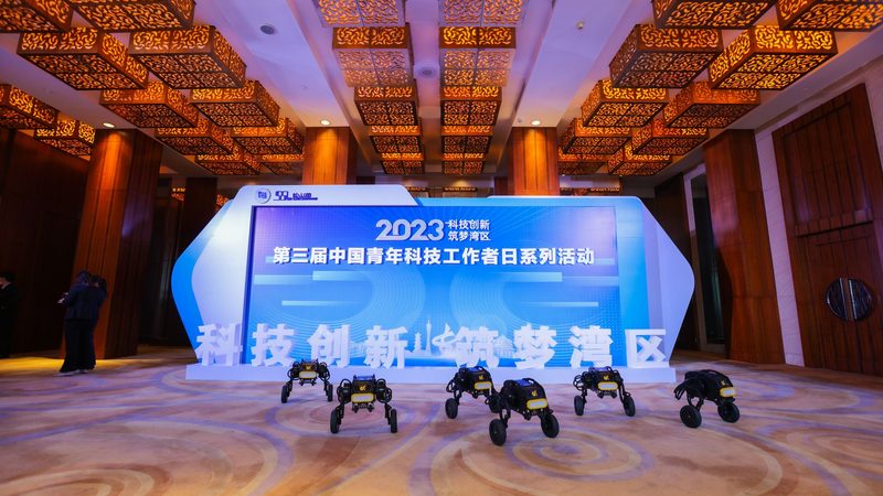 人工智能应用领域优缺点解析与对比